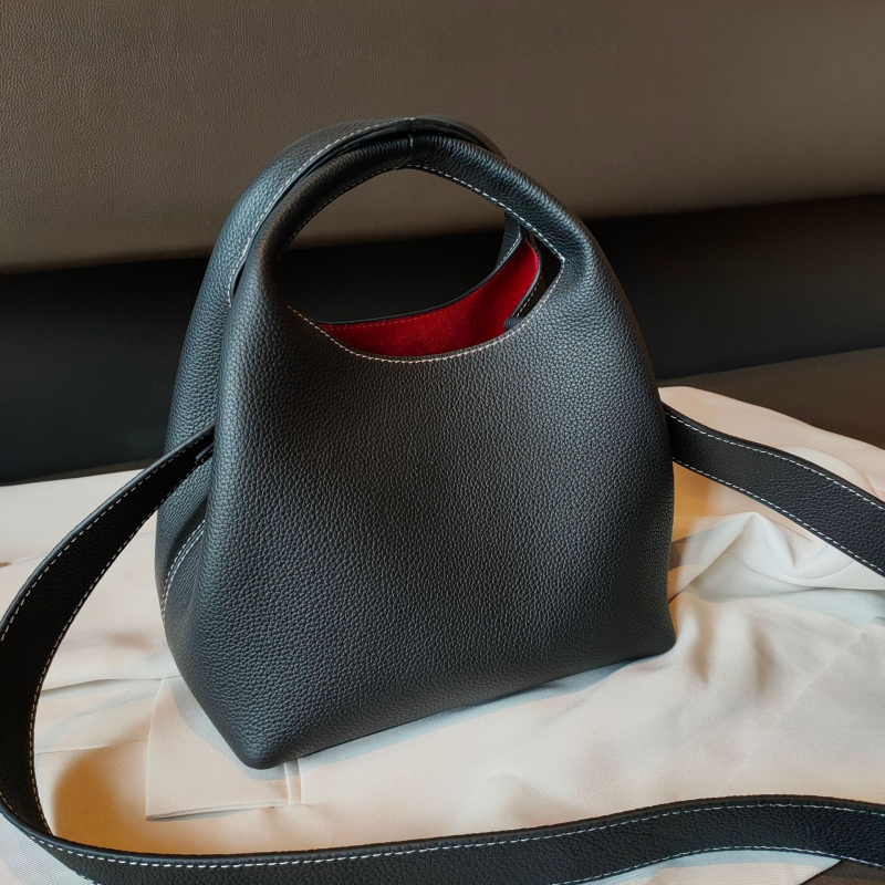 Bucket bag Od prirodne kože Prvi sloj teleće kože Za poslovno dnevno putovanje Torba u Wing stilu