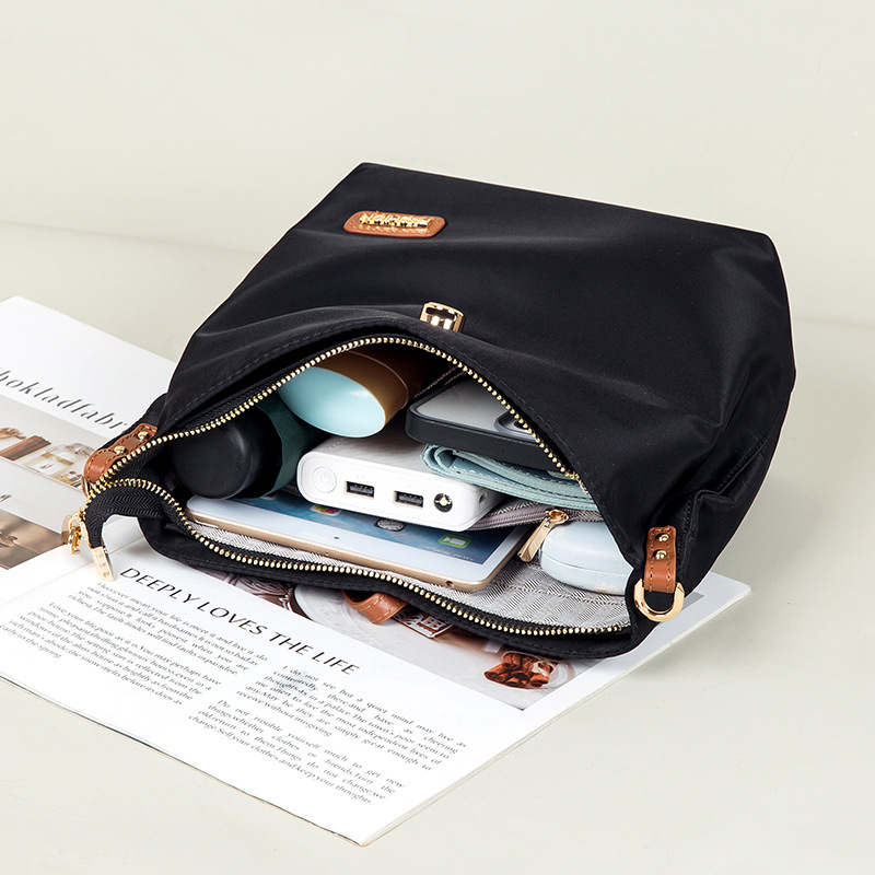 Crossbody bucket torba od Oxford tkanine, gradski jednostavan stil, vertikalno kvadratni oblik, poliester podstava, unutarnji džep sa zatvaračem