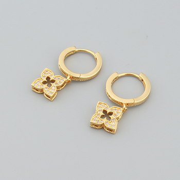 Μινιμαλιστικό τριμελές σετ κολιέ με μοτίβο τετράφυλλου, σταυρωτή αλυσίδα, επίχρυσο χαλκό