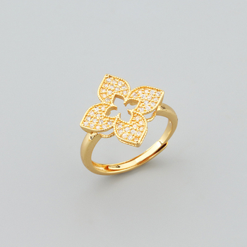 Μινιμαλιστικό τριμελές σετ κολιέ με μοτίβο τετράφυλλου, σταυρωτή αλυσίδα, επίχρυσο χαλκό