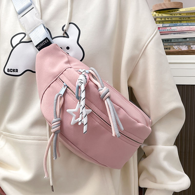 Nylon crossbody torba, zatvaranje na zip, 3D strukturalno vanjska, unutarnja ID džep, unutarnji sloj