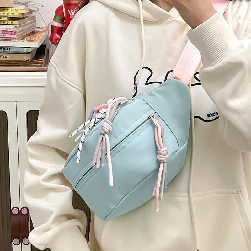 Nylon crossbody torba, zatvaranje na zip, 3D strukturalno vanjska, unutarnja ID džep, unutarnji sloj