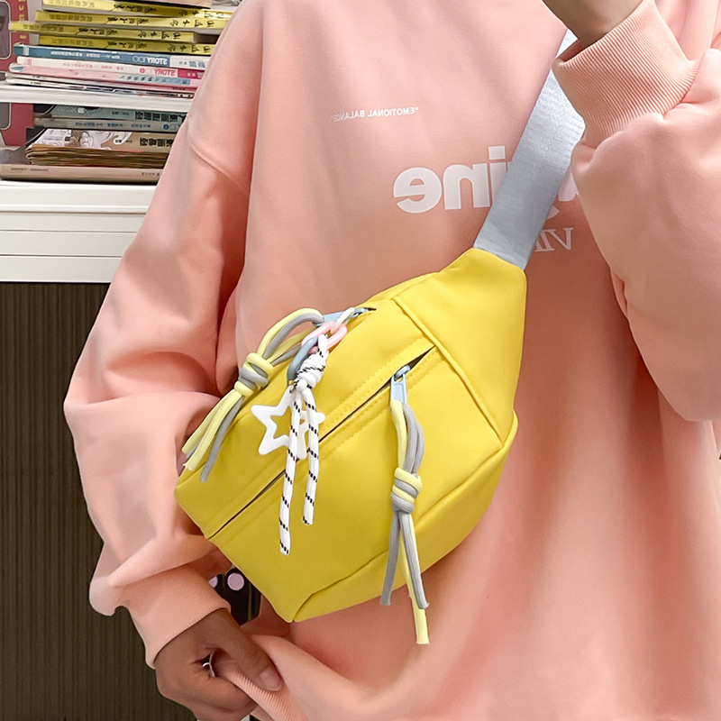 Nylon crossbody torba, zatvaranje na zip, 3D strukturalno vanjska, unutarnja ID džep, unutarnji sloj