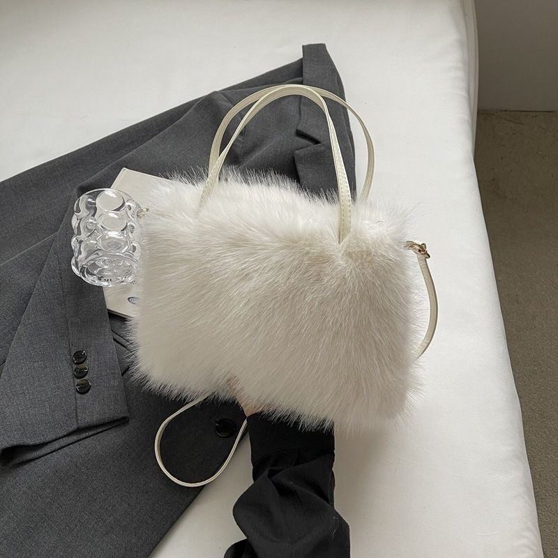 Pliš torba preko ramena u obliku vedra, materijal od lambswoola, gradski minimalistički stil, uspravni kvadratni oblik, trodimenzionalna torba