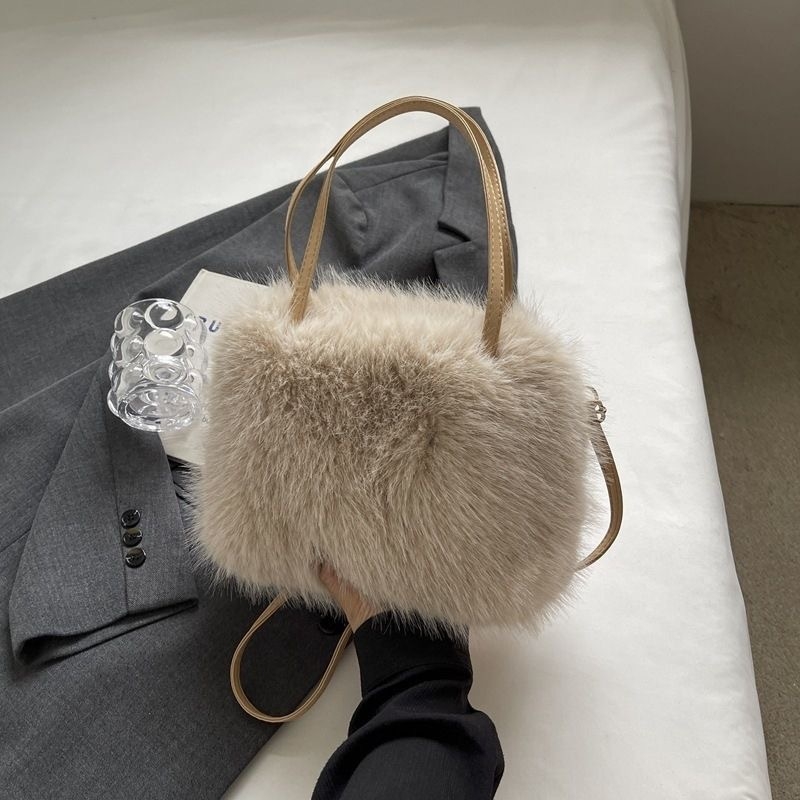 Pliš torba preko ramena u obliku vedra, materijal od lambswoola, gradski minimalistički stil, uspravni kvadratni oblik, trodimenzionalna torba