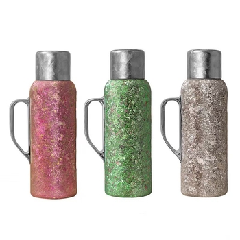 Titániumból készült szigetelt termosz fogantyúval, belső fedél hőmérővel, tea rekesz, 12-24 órás szigetelés