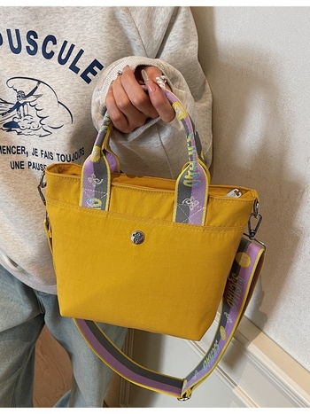 Torbica Tote od najlona, zatvarač, džep za telefon, vodoravan kvadratni oblik, podstava od poliestera