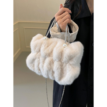 Crossbody torba od pliša, gradski minimalistički stil, vodoravni kvadratni oblik, podstava od sintetičke kože, džep za mobitel