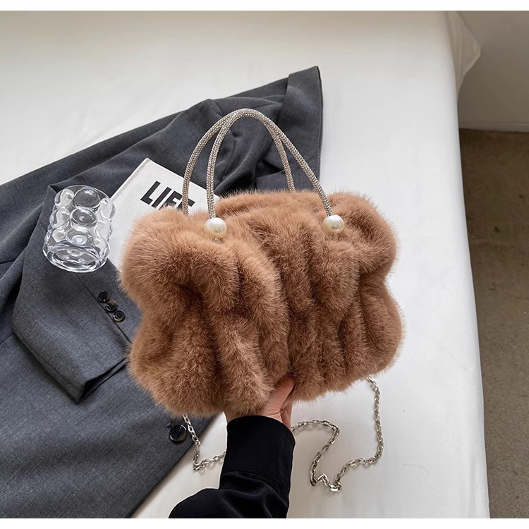 Crossbody torba od pliša, gradski minimalistički stil, vodoravni kvadratni oblik, podstava od sintetičke kože, džep za mobitel