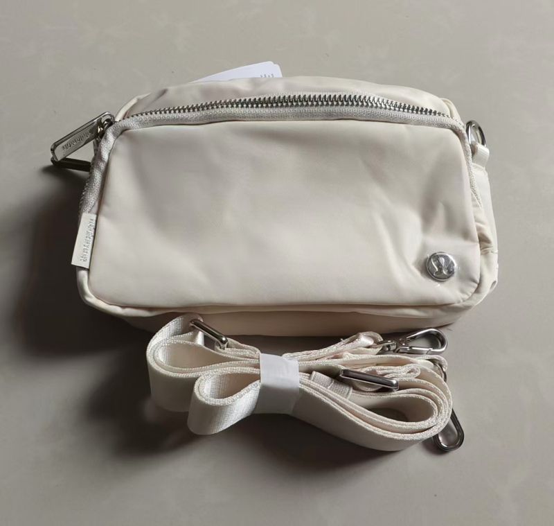 Sportska torbica za struk – 600D Oxford materijal; Vodootporna; Ultra lagana; Otporna na habanje; Unisex