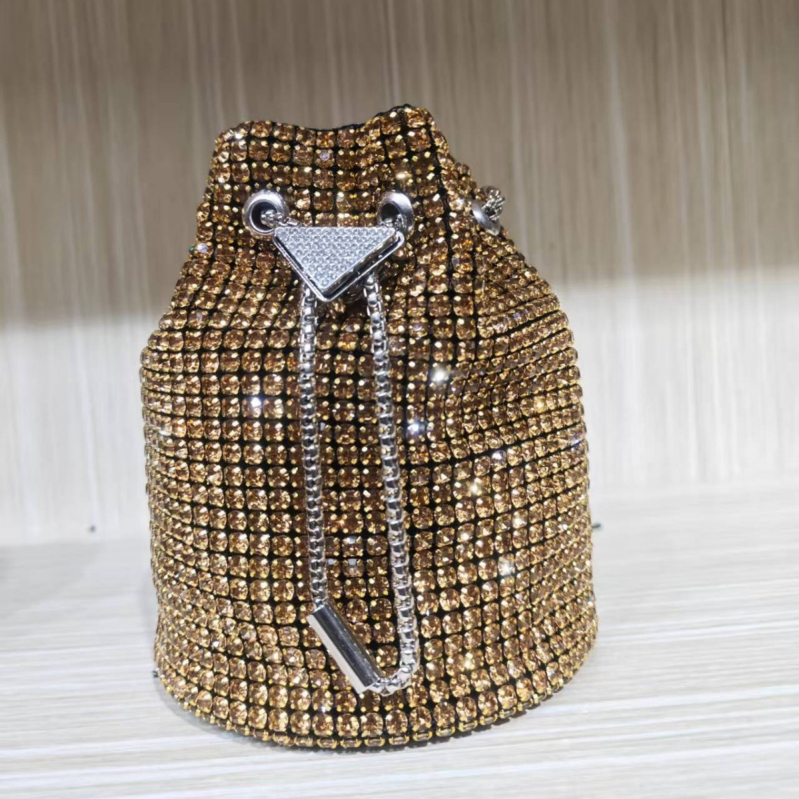 Bucket torba s kristalima i šnira – PU koža, Holy Heron, vertikalni kvadratni oblik, crossbody