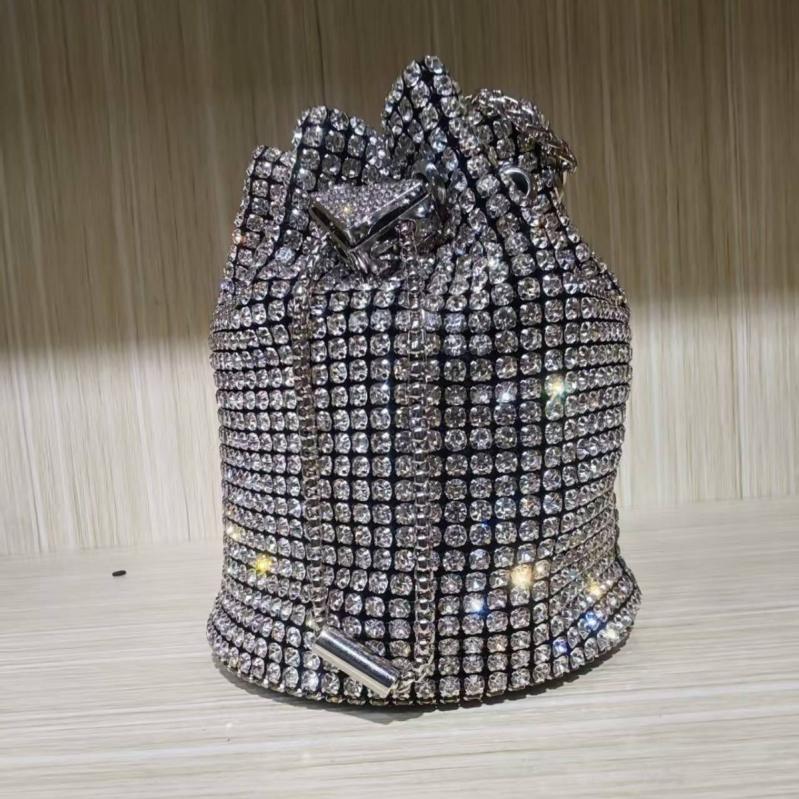 Bucket torba s kristalima i šnira – PU koža, Holy Heron, vertikalni kvadratni oblik, crossbody