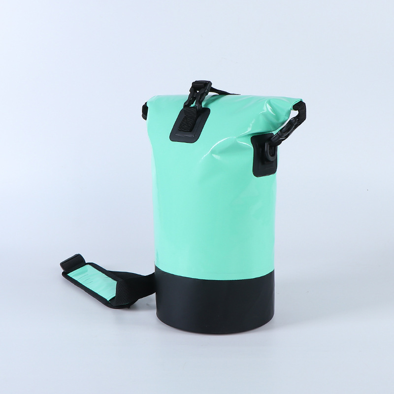 Geantă impermeabilă tip găleată pentru exterior – material plasă PVC, unisex, model solid, pentru relaxare, plajă, rafting, drumeții