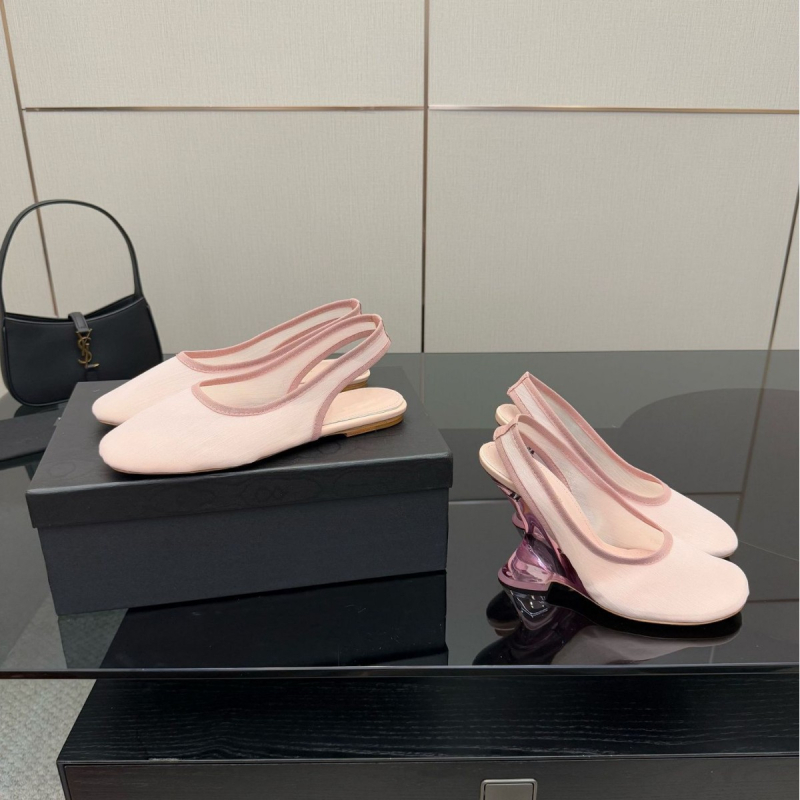 Клиновани сандали с мънисти и мрежеста горна част, квадратен нос, кожена подметка, задна каишка