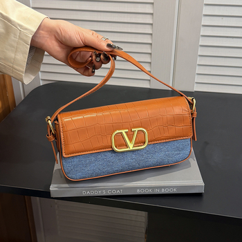 Geantă crossbody pentru femei, din PU, formă orizontală pătrată, închidere cu clapă, buzunar pentru telefon