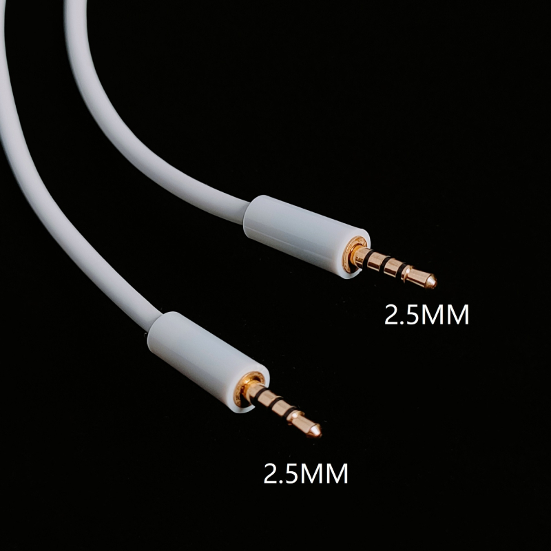 Audio kábel pre digitálne zariadenia, meďový jadro, pozlátené konektory, model F-CABLE05G4D-3M, prenos zvuku, obojstranné 11 mm konektory