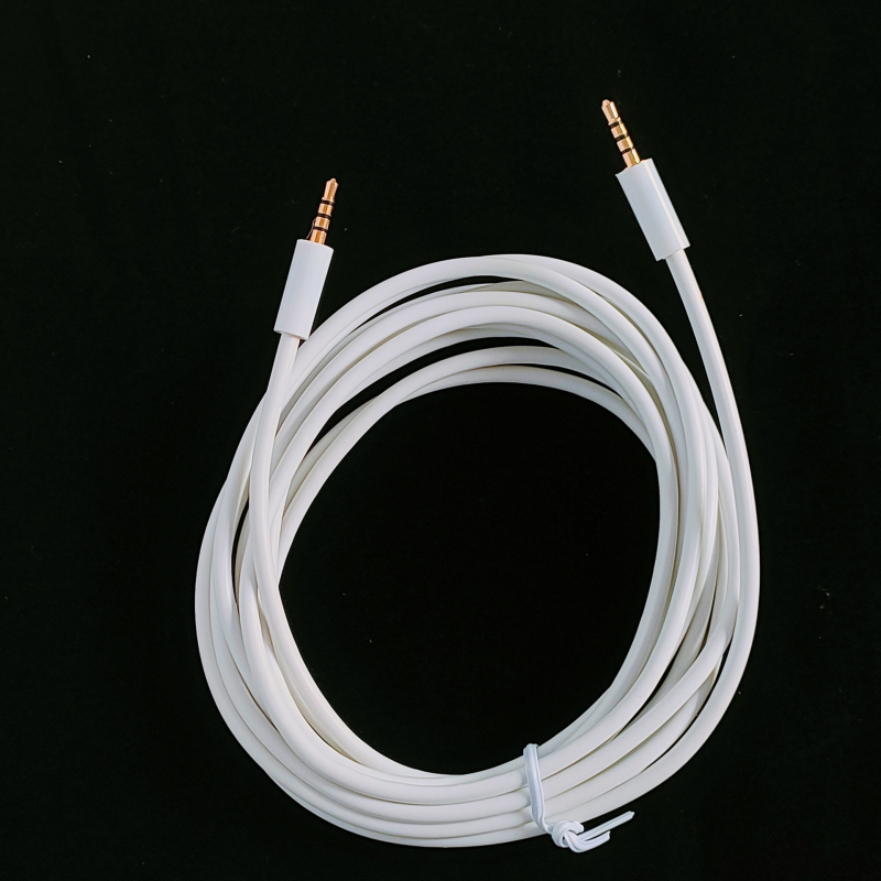 Audio kábel pre digitálne zariadenia, meďový jadro, pozlátené konektory, model F-CABLE05G4D-3M, prenos zvuku, obojstranné 11 mm konektory