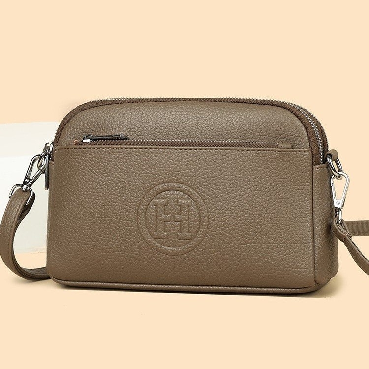 Ženská PU kabelka na rameno, štvorcový tvar, zapínanie na zips, polyesterová podšívka, jar 2025 kolekcia