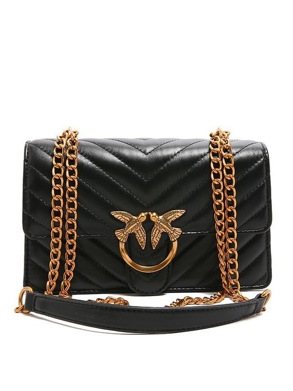 Prešívaná štvorcová kabelka s reťazou – PU koža, horizontálny štvorcový tvar, magnetické zapínanie, vnútorná laminovaná kapsa na zips, polyesterová podšívka