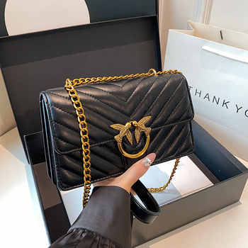 PU bőr Crossbody táska, vízszintes négyzet alakú, fedél, belső cipzáras zseb, hímzés