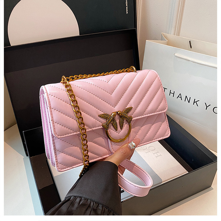 PU bőr Crossbody táska, vízszintes négyzet alakú, fedél, belső cipzáras zseb, hímzés