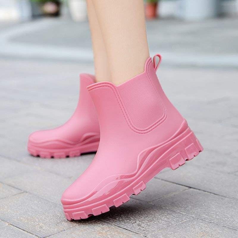 Cizme de ploaie din PVC pentru femei, talpă antiderapantă groasă, guler scurt, impermeabile.