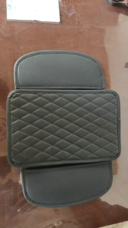 Кожен автомобилен подлакътник с повдигаща подложка, универсална съвместимост, мултифункционална чанта за съхранение, защита на централния подлакътник, противохлъзваща мрежеста подложка