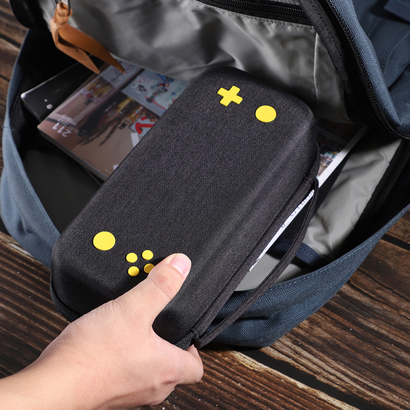 Switch Lite skladovacie puzdro – Snowflake látka, EVA a YKK zips; kompatibilné so Switch Lite; hmotnosť 0.24 kg; EVA horúce lisovanie vzhľad, TPU povrch; balenie: OPP vrecko