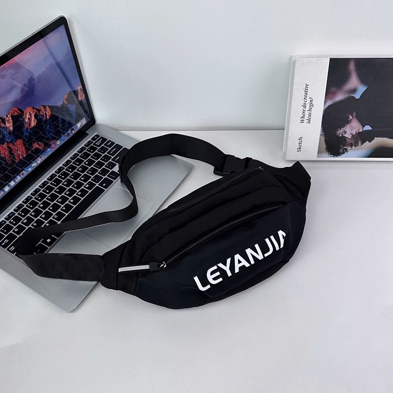 Muška crossbody torba za putovanje, poliester, vodootporna, izuzetno lagana, otporna na habanje, uzorak slova, ovlaštena privatna marka (Stil: rekreacijsko putovanje; Materijal: Poliester; Funkcije: Vodootporna, Ultra lagana, Otporna na habanje)