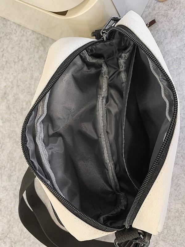 Férfi keresztpántos válltáska – nylon, vízálló, fiatalos campus stílus, betűs minta, poliészter bélés