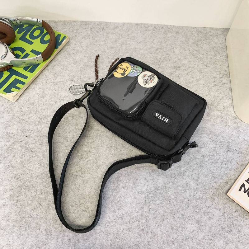 Férfi keresztpántos válltáska – nylon, vízálló, fiatalos campus stílus, betűs minta, poliészter bélés