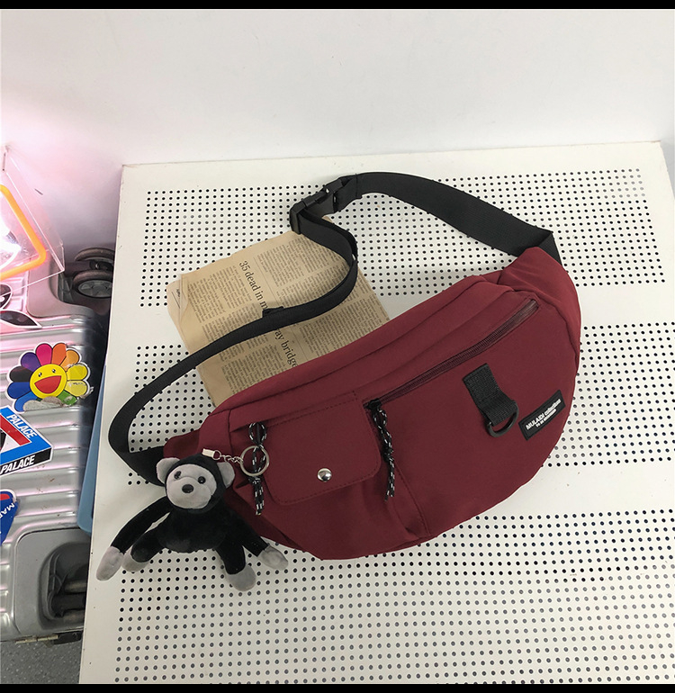 Najlonska crossbody torba, zatvaranje zipom, poliester podstava, unutarnji džep sa zatvaračem