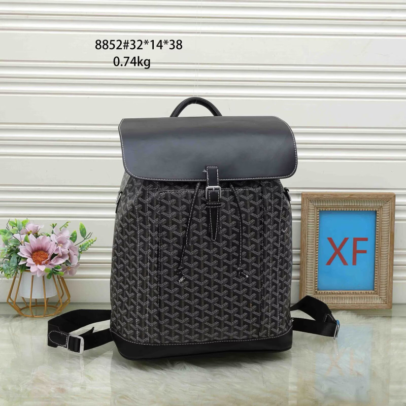 PU anyagú hátizsák, csíkos mintázat, nylon bélés, ívelt vállpántok, uniszex