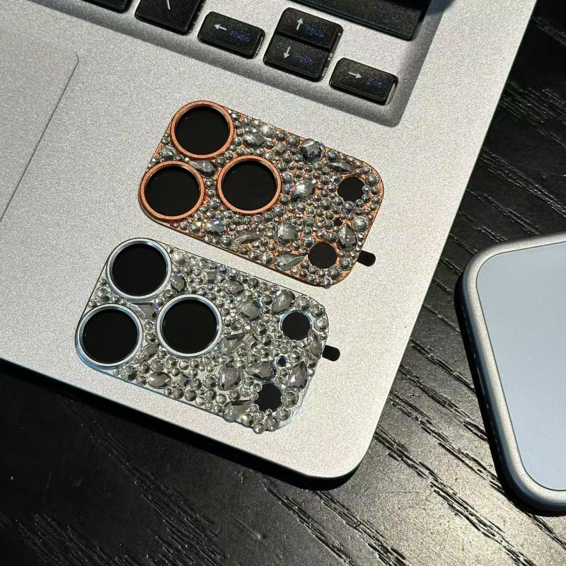 Rhinestone fólia na objektív – zadný film z hliníkovej zliatiny, čiastočné krytie, kompatibilné s Apple iPhone
