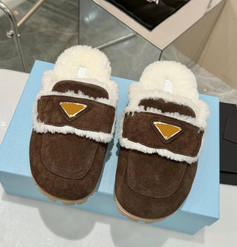 Női gyapjú baotou papucs, felső anyaga tehén velúr; belső anyaga juh gyapjú; talp: gumi; talp vastagság: 0–3 cm; csúszásgátló, kényelmes