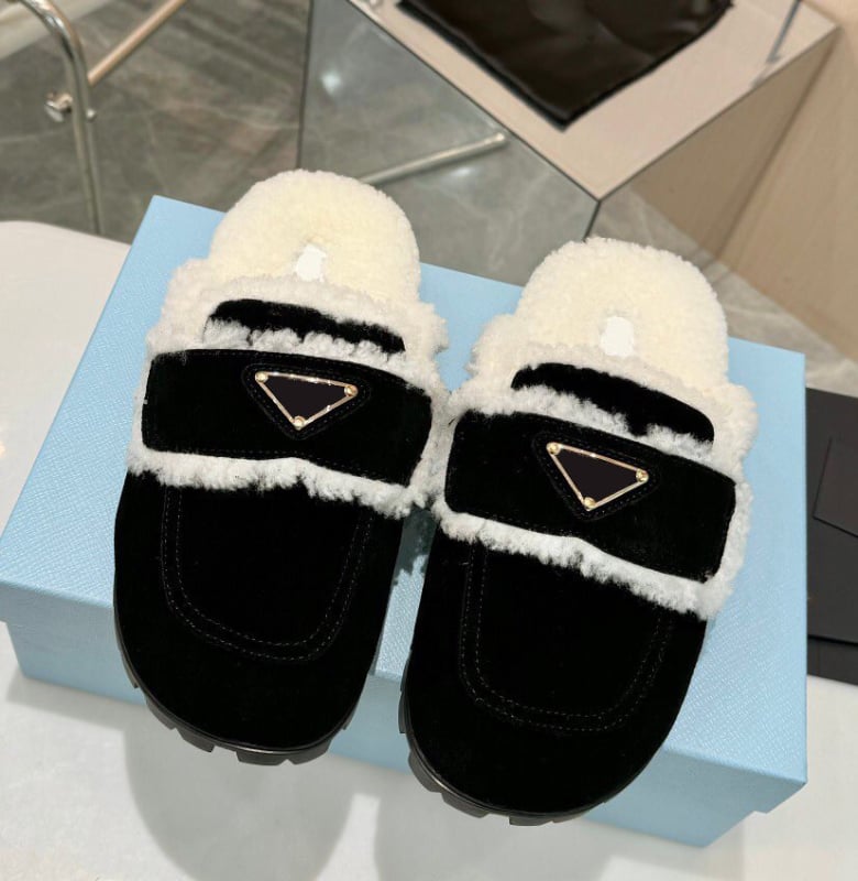 Női gyapjú baotou papucs, felső anyaga tehén velúr; belső anyaga juh gyapjú; talp: gumi; talp vastagság: 0–3 cm; csúszásgátló, kényelmes