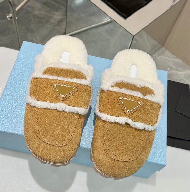 Női gyapjú baotou papucs, felső anyaga tehén velúr; belső anyaga juh gyapjú; talp: gumi; talp vastagság: 0–3 cm; csúszásgátló, kényelmes