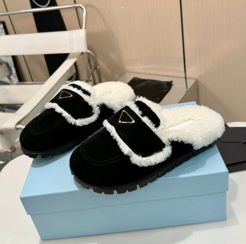 Дамски баотоу пантофи от вълна, горна част телешки велур; вътрешна овча вълна; подметка гума; дебелина на подметката 0–3 см; антихлъзгави и удобни