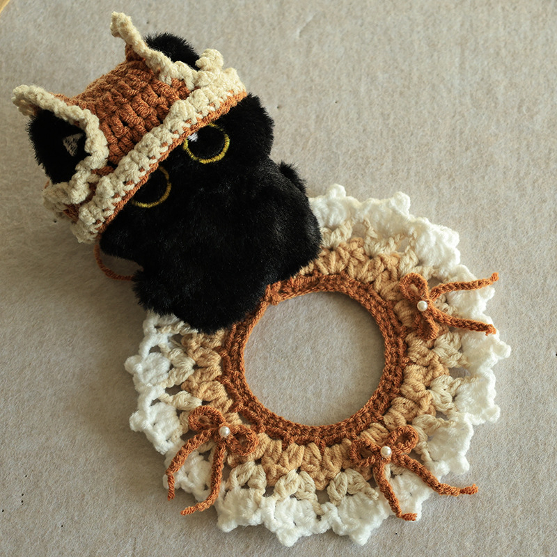 Șapcă tricotată pentru animale de companie cu guler pentru pisici și câini, model color-matching, din lână, lucrată manual, set