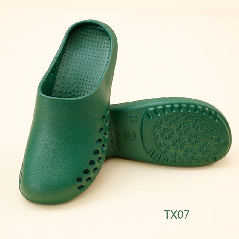 Műtői papucs EVA felső, EVA belső, csúszásmentes gumitalp, talp technológia: injektált öntés