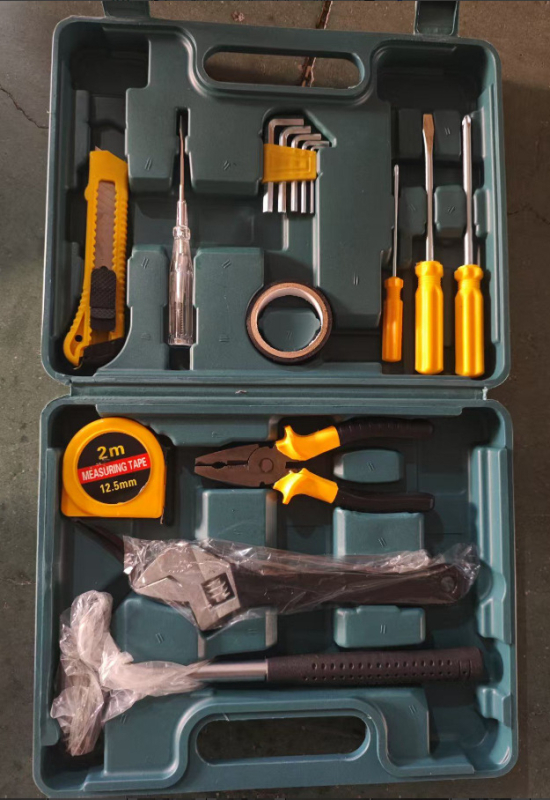 Οικιακός σετ εργαλείων σε θήκη από ανοξείδωτο ατσάλι, εργαλεία αποσυναρμολόγησης