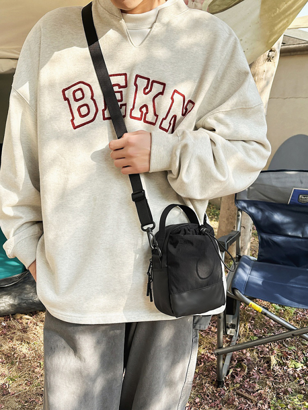 Pánska nylonová crossbody taška cez rameno – nepremokavá, jednofarebná, podšívka z polyesteru, každodenné použitie