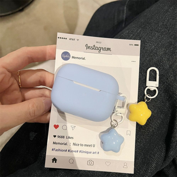 Csillag mintás szilikontok AirPods 4-hez, Pro 2-höz és a 3. generációhoz – gravírozott védőtok