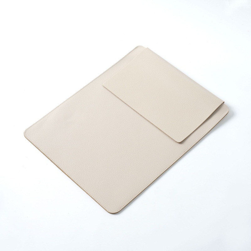 Zaštitna futrola MacBook Air/Pro, prirodna koža; prozračna, vodootporna, otporna na habanje; prvi sloj goveđe kože; podstava od goveđe kože; proljetno izdanje 2025