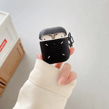 AirPods tok műbőr, domborított dizájn, univerzális illeszkedés, Apple-kompatibilis, testreszabás támogatott