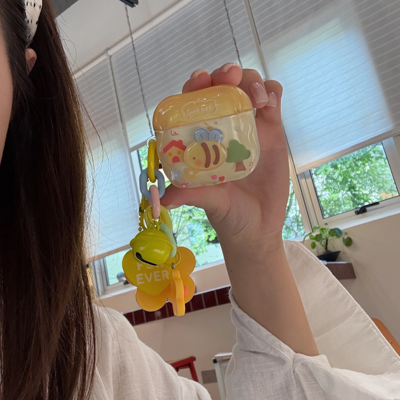 AirPods 1–4 Gen védőtok 3D méhecske dizájnnal, IMD konstrukció, imprint felület, tartalmaz medált