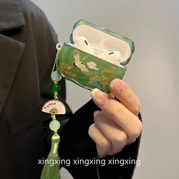 Θήκη σιλικόνης για Apple AirPods 4, κινεζικού στυλ με πράσινο φουντάκι, ανάγλυφος σχεδιασμός καρτούν, δυνατότητα προσαρμογής
