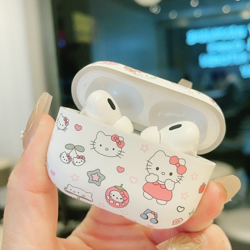 Apple AirPods калъф – силиконов, матиран, със сърцевидна форма