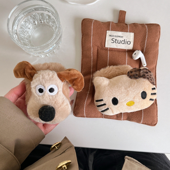 Husă pluș pentru AirPods Pro 3 – model animal desen animat, portabil, din pluș