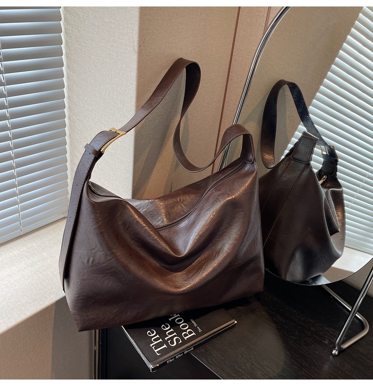 Retro tote taška, PU koža, veľká kapacita, podpažný/krížový štýl, zipsové zatváranie, jeseň 2025 uvedenie